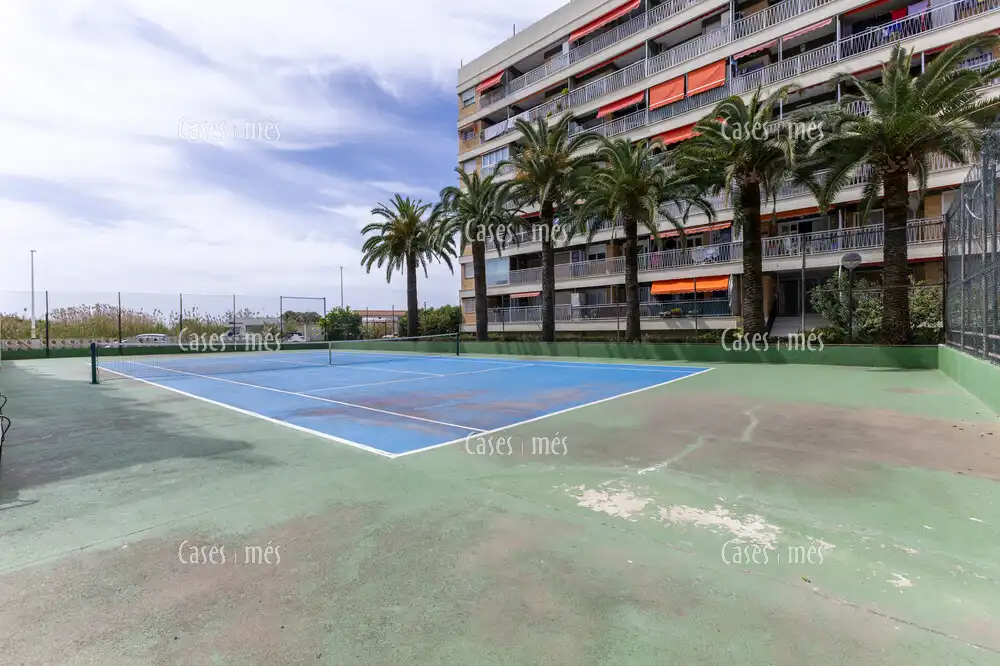 Parking de Apartamento en venta en La Pobla de Farnals con Terraza, Amueblado y Piscina comunitaria