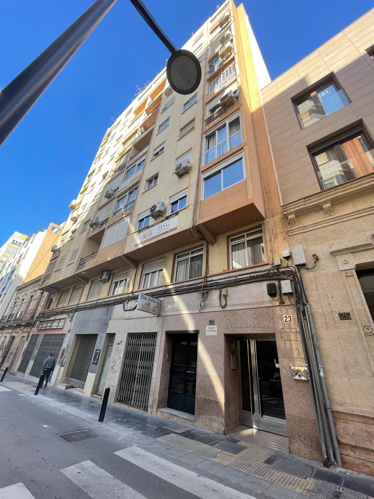Vista exterior de Piso en venta en  Almería Capital