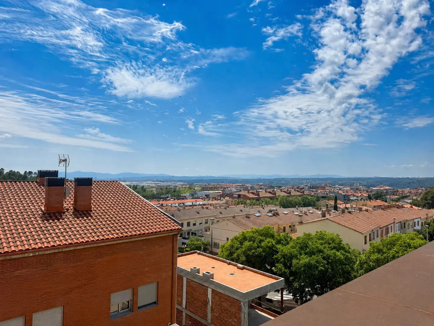 Exterior view of Detached homes for sale in Castellar del Vallès  with Air Conditioner, Heating and Parquet flooring