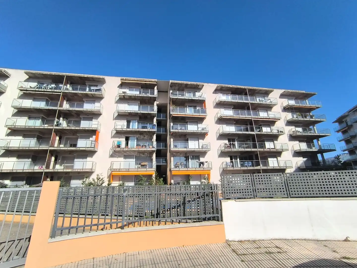 Vista exterior de Apartamento en venta en Roses con Aire acondicionado, Calefacción y Terraza