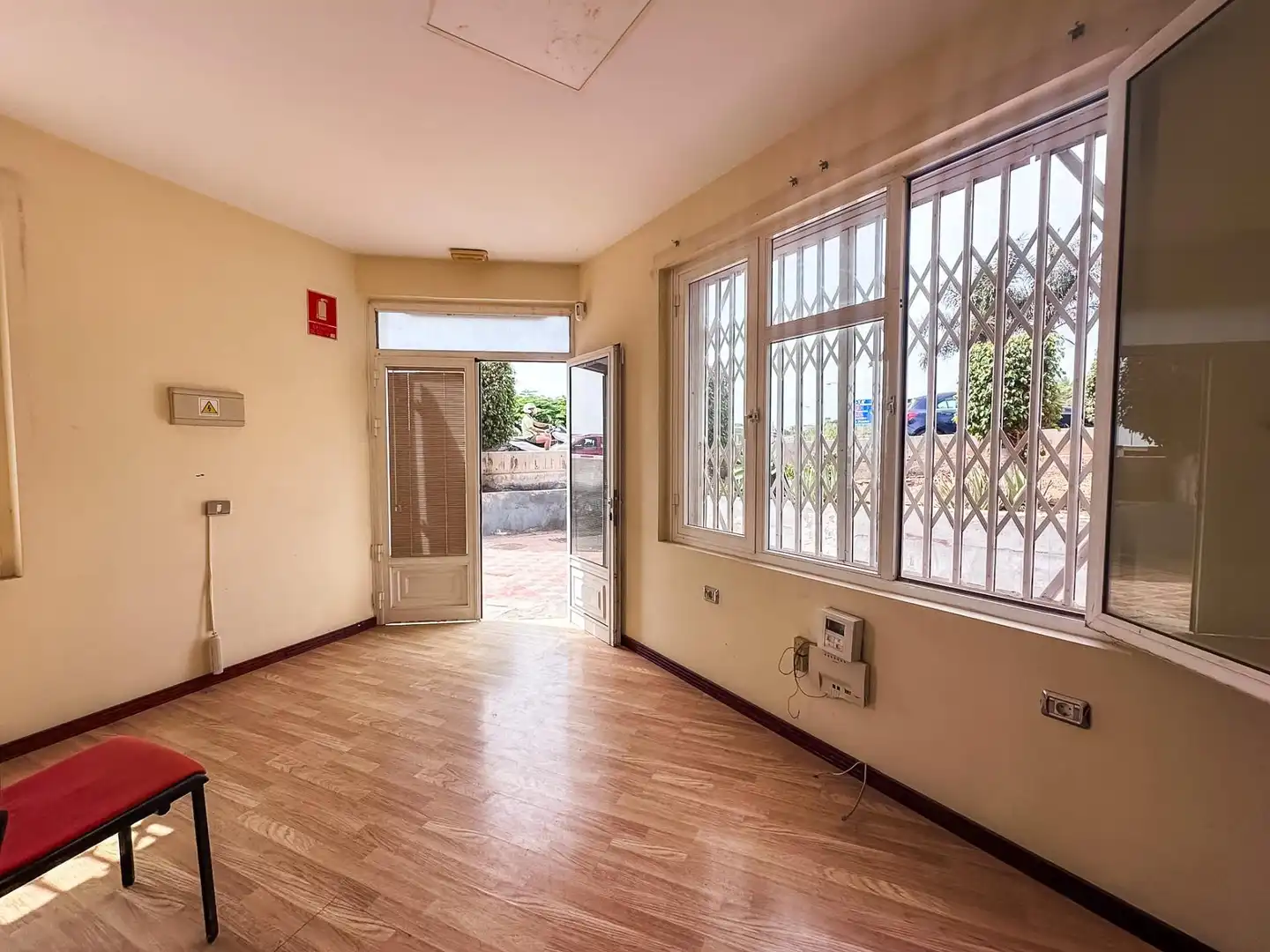 Business premises to rent in Calle BENEHARO, imagen 5
