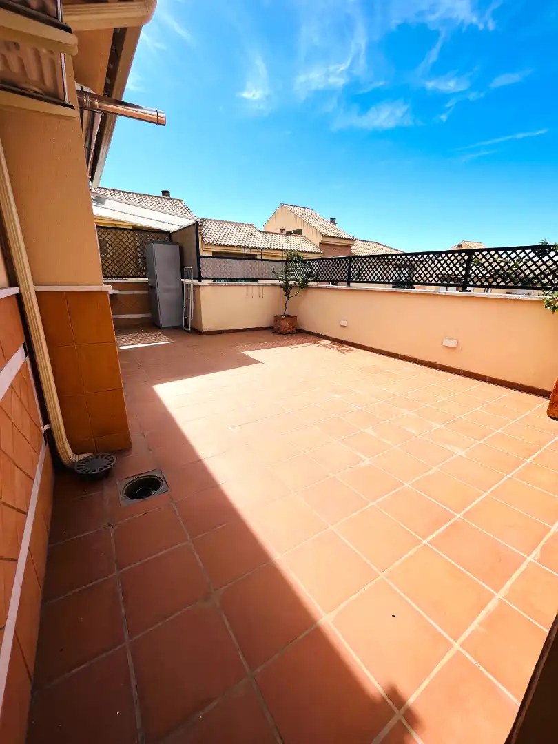 Terrace of Attic for rent in Ogíjares  with Air Conditioner, Heating and Private garden