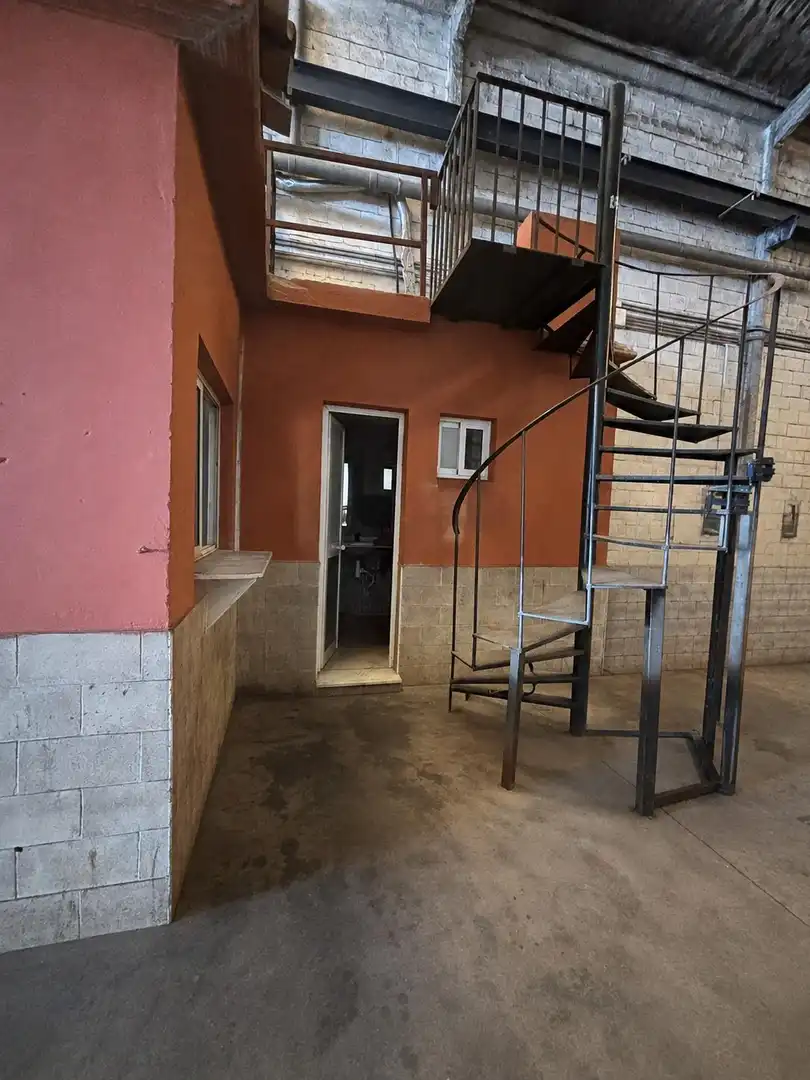 Industriegebäude zum Verkauf in Calle de los Artesanos, imagen 4