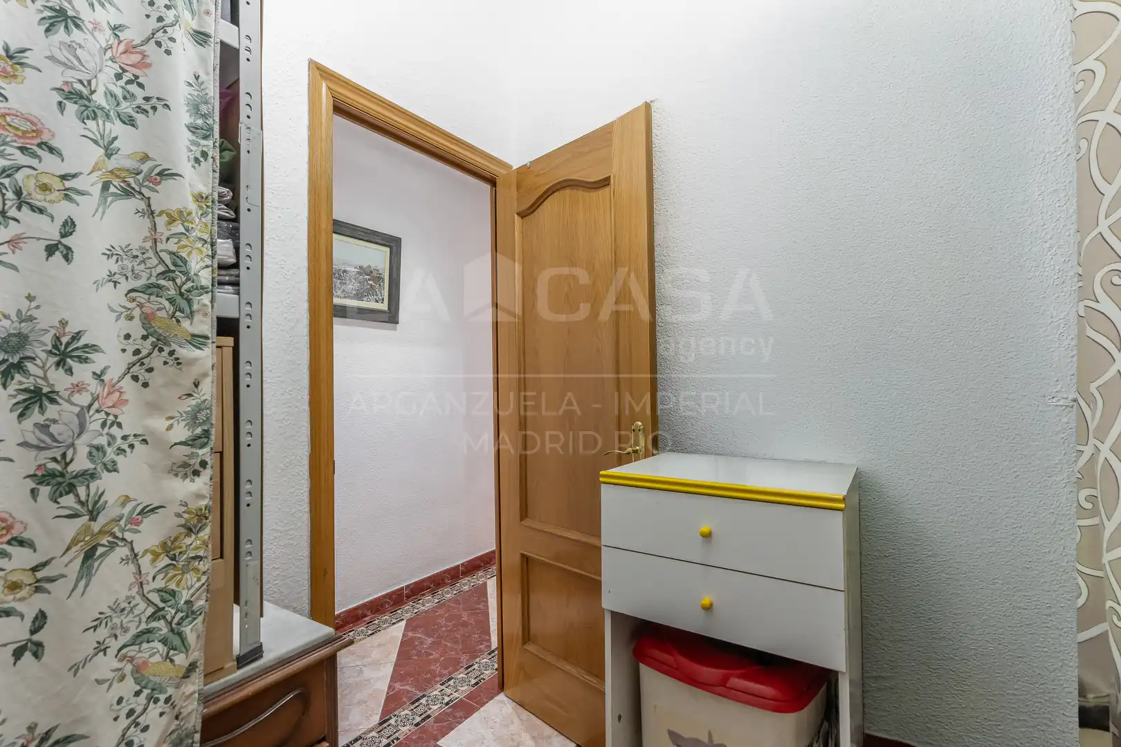 Flat for sale in Madrid  with Air Conditioner, Heating and Balcony