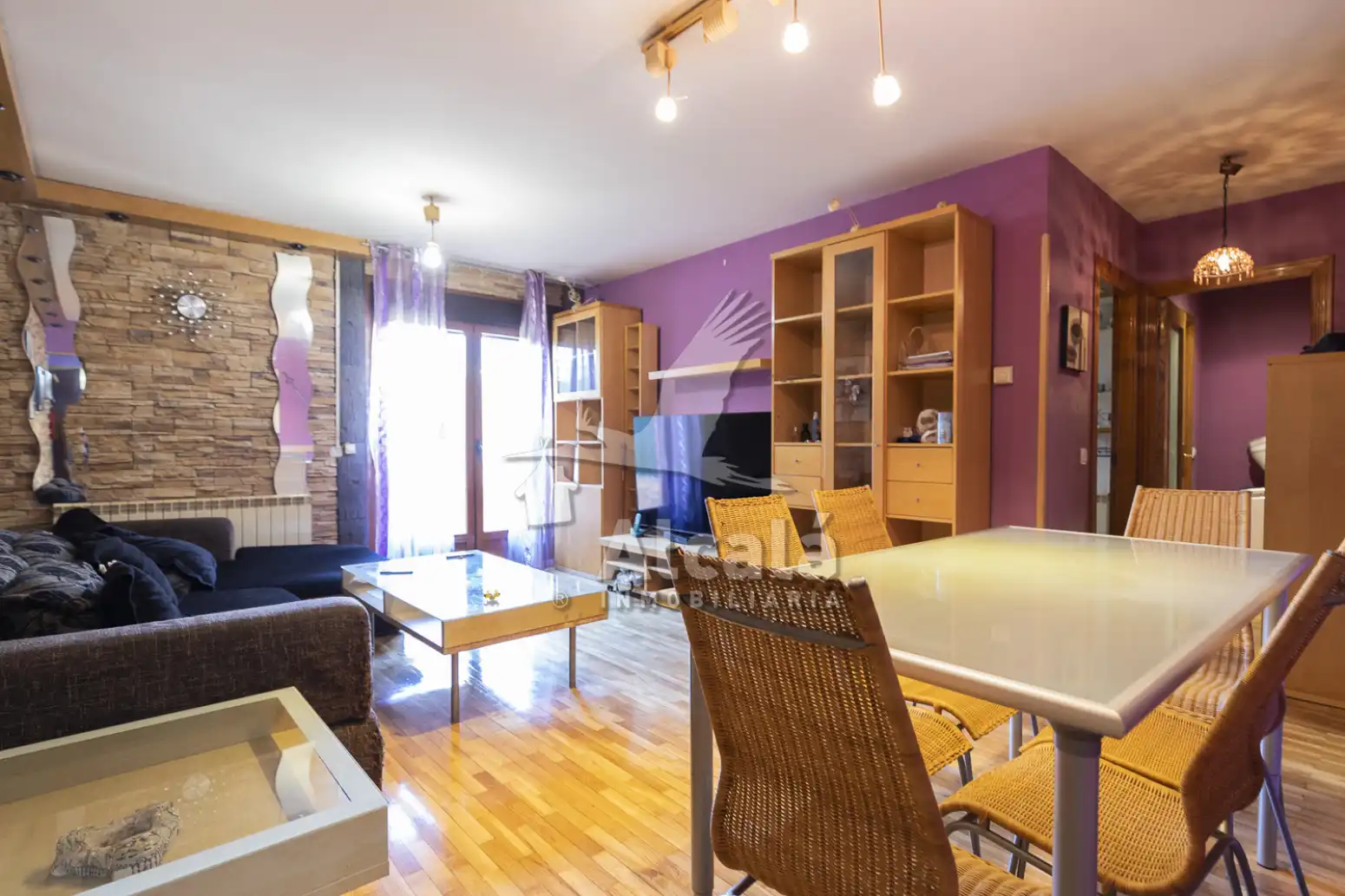 Sala de estar de Piso en venta en Meco con Calefacción, Parquet y Amueblado