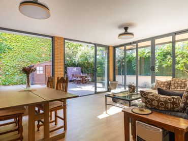 Casa pareada con jardín en venta en 27 Calle Bolivia