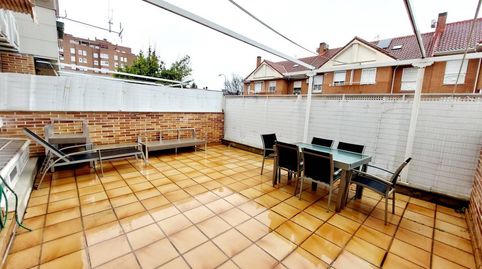 MAGNIFICO CHALET EN VENTA CON PISCINA COMUNITARIA EN LA ZONA DEL PARQUE DE LA PAZ!!, imatge 2