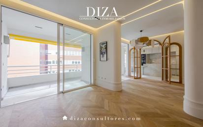 Exterior view of Flat for sale in  Madrid Capital  with Air Conditioner, Heating and Terrace