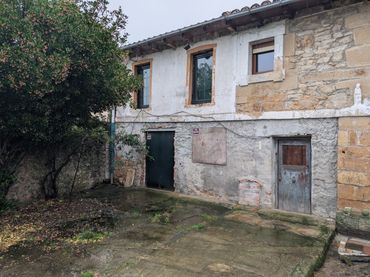 Terraced house for sale in Barrio la Pelia 19
