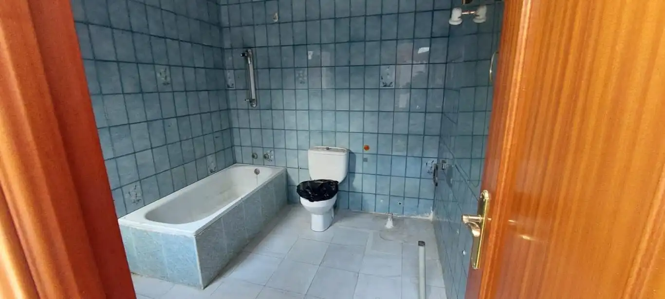 Bathroom of Flat for sale in Sevilla