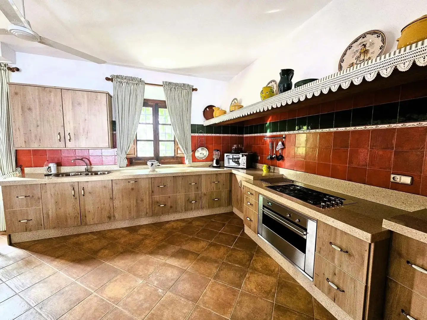 Country house with pool for sale in Villanueva de Tapia, imagen 13