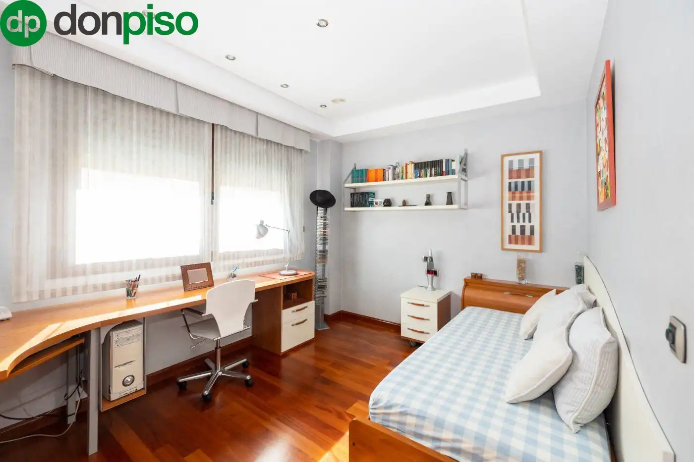 Bedroom of Houses for sale in Granada  with Air Conditioner, Heating and Terrace