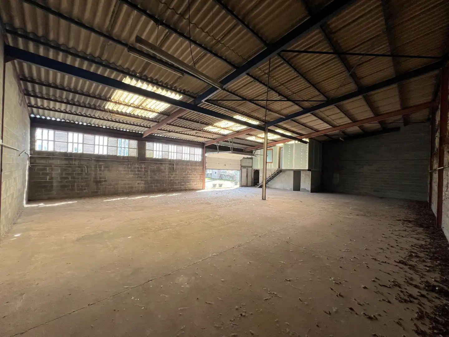 Nave industrial de alquiler en Oleiros