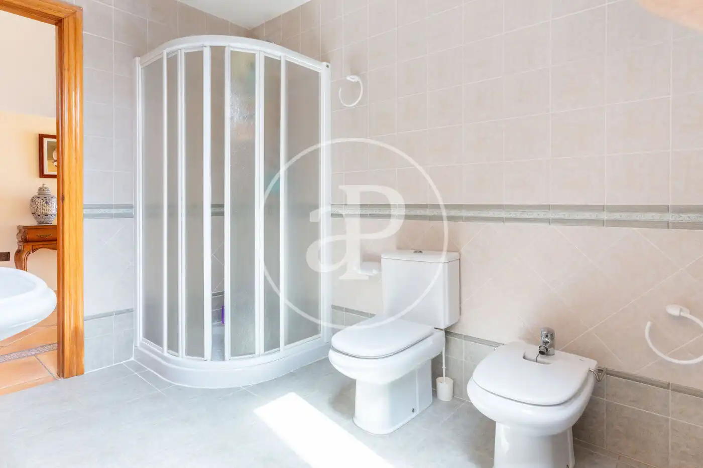 Bathroom of Houses for sale in Sagunto / Sagunt  with Air Conditioner, Heating and Private garden
