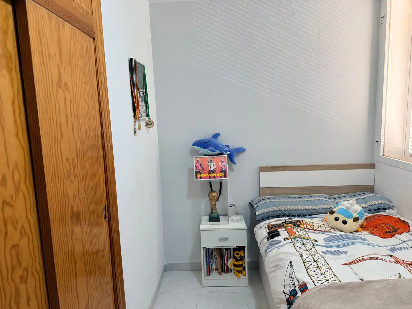 Habitación de Casa adosada en venta en Cartagena con Calefacción, Terraza y Amueblado