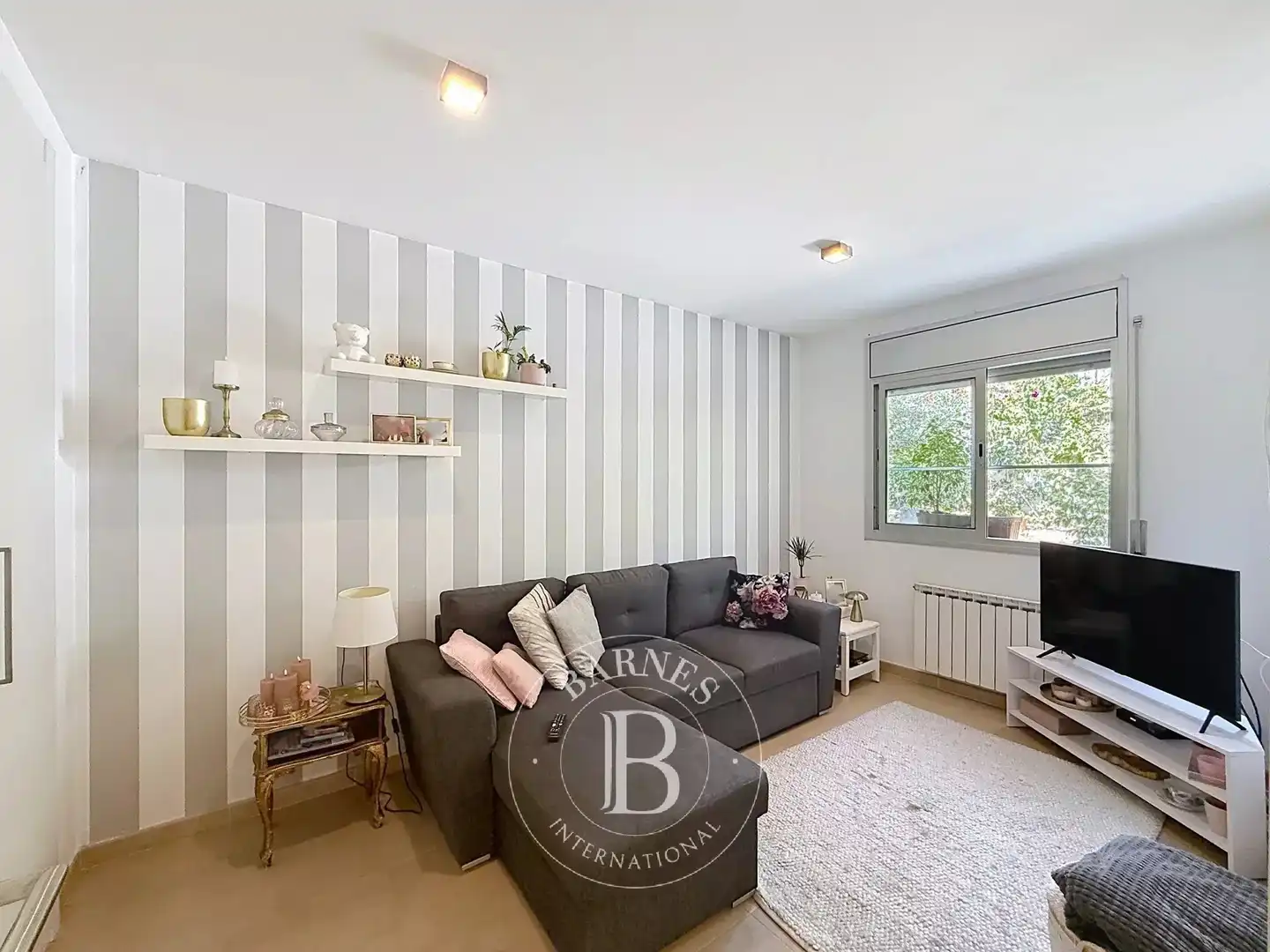 Sala de estar de Casa adosada en venta en Mataró con Aire acondicionado, Calefacción y Jardín privado