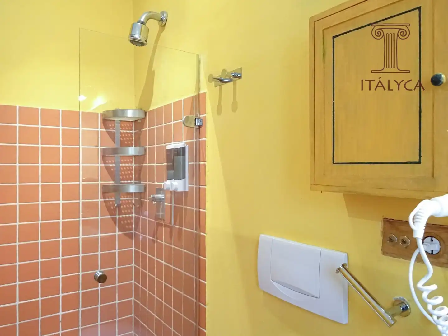 Badezimmer von Dachboden zum Verkauf in Sevilla mit Klimaanlage, Terrasse und Abstellraum
