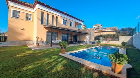 Foto 3 de Casa o xalet en venda a Calle Chipiona, La Hacienda - Nueva Andalucía, Dos Hermanas