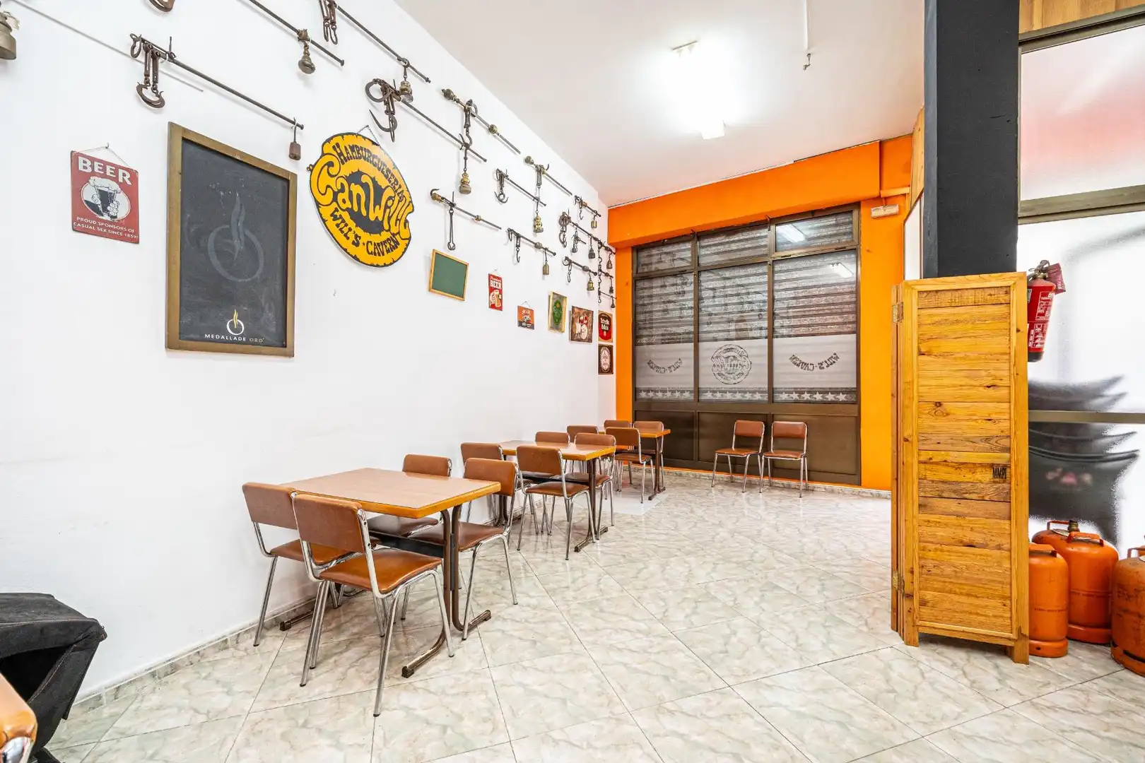 Commercial properties for sale in Carrer de Josep Garcias, 6, Son Gotleu