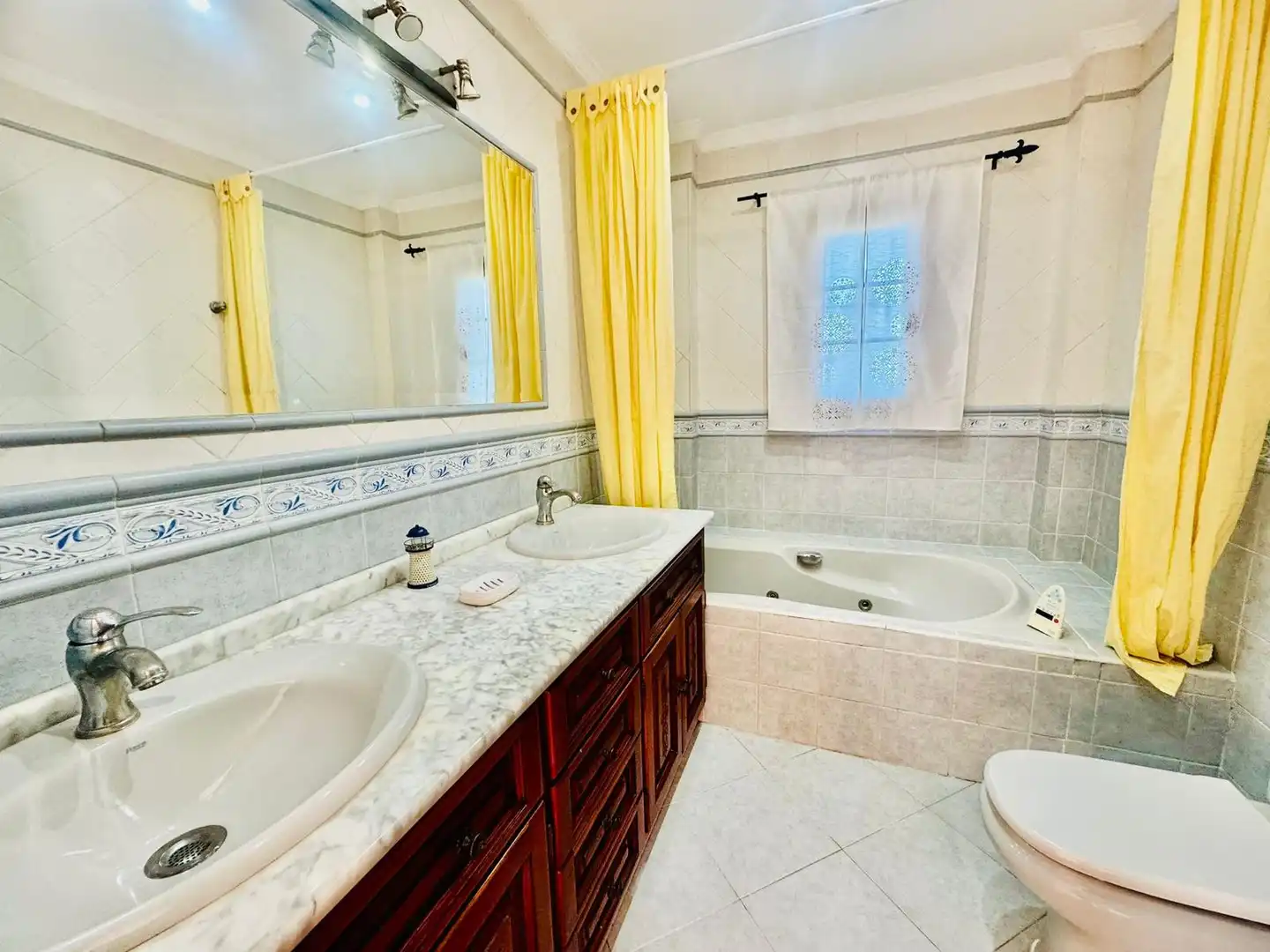 Chalet con terraza en venta en Calle Río Guadiaro 13, imagen 38