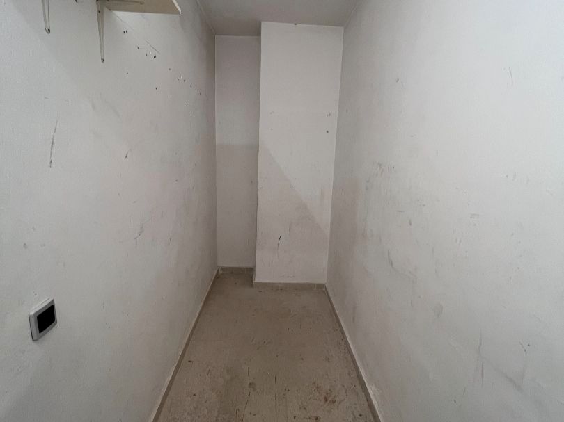Box room for rent in  Madrid Capital