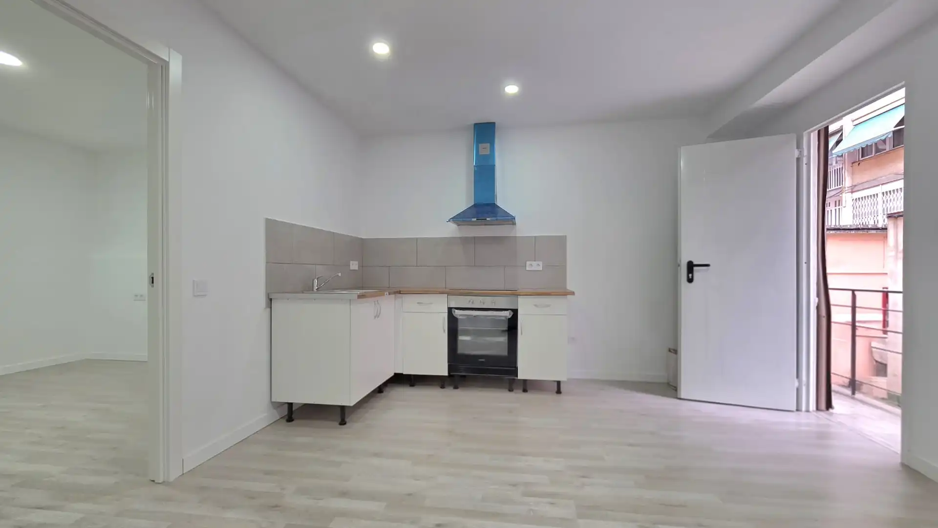 Cocina de Planta baja en venta en Cornellà de Llobregat