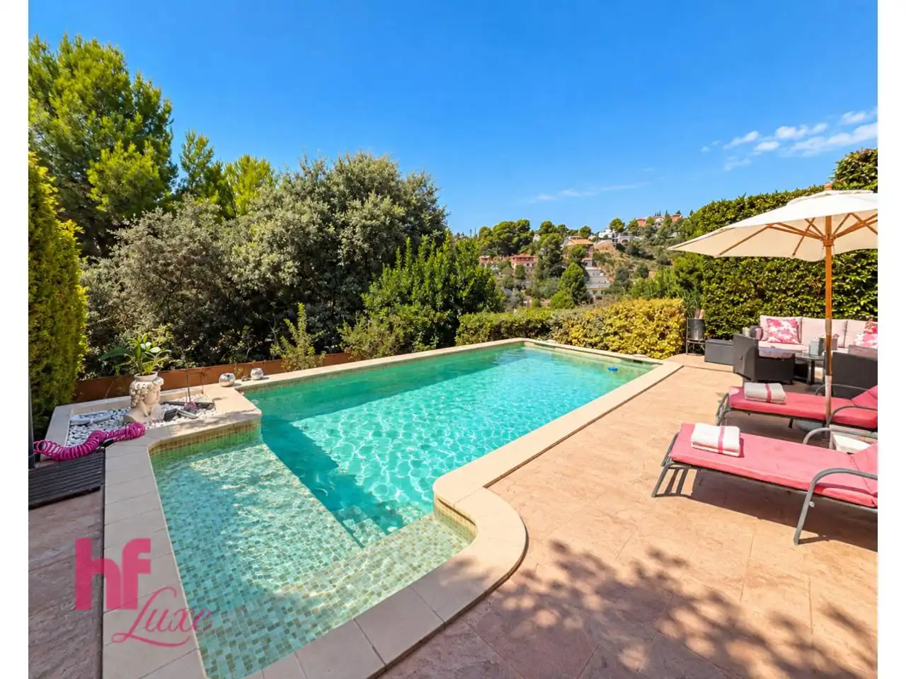 Swimming pool of Houses for sale in Rubí  with Air Conditioner, Heating and Private garden