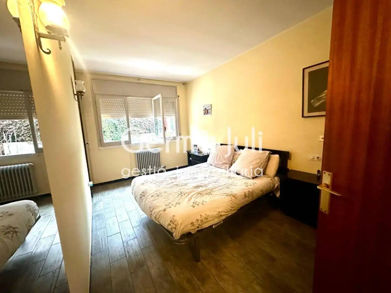 Dormitori de Casa o xalet en venda en Girona amb Calefacció i Terrassa