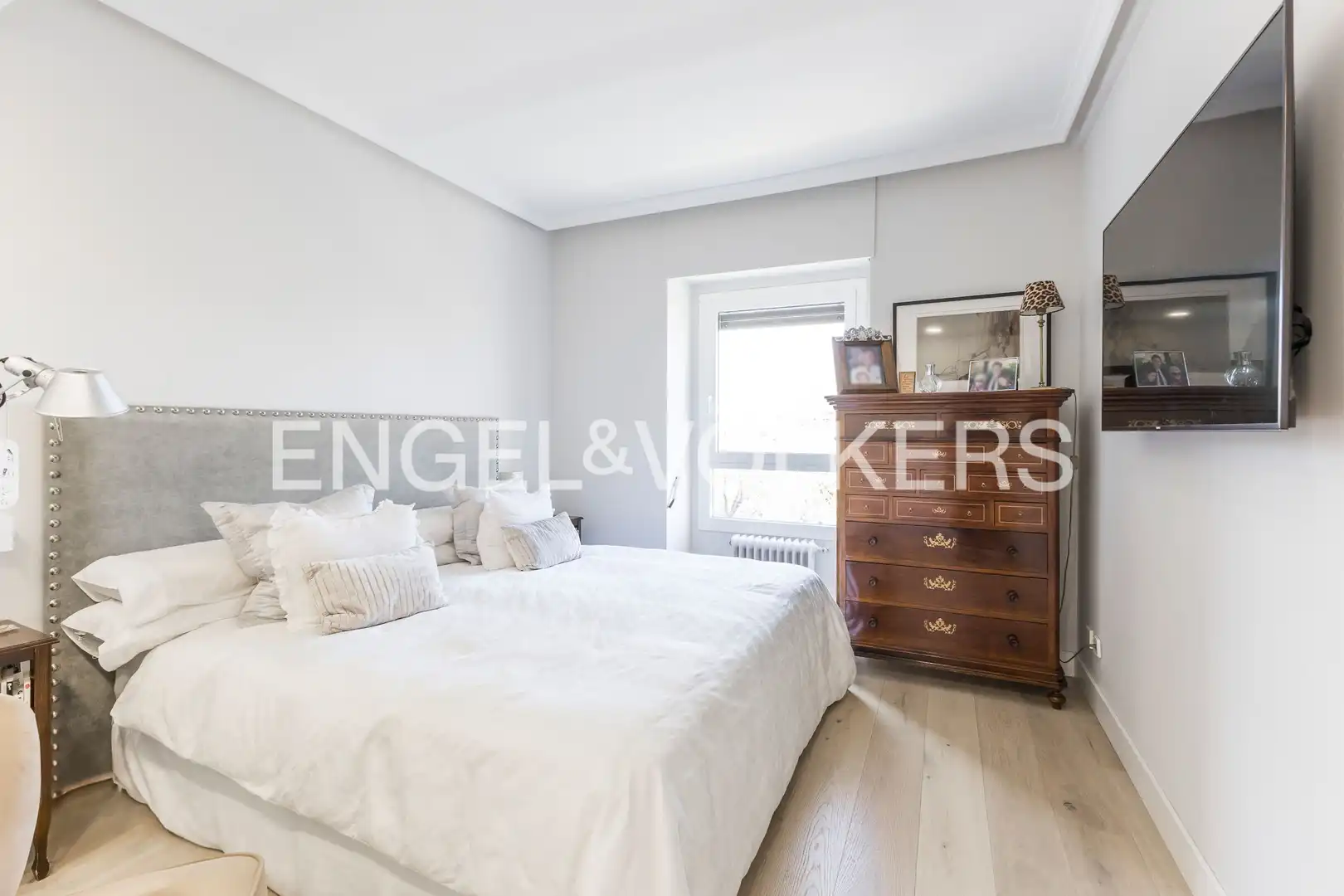 Flat for sale in Avenida de Pío XII, Castilla