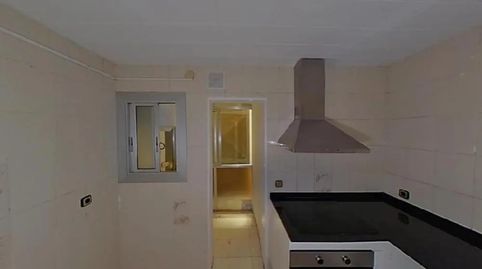 Foto 4 de Piso en venta en Carrer de Florència, Llatí, Santa Coloma de Gramenet