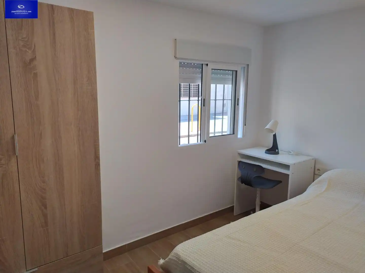Schlafzimmer von Erdgeschoss zur Miete in Cádiz mit Möbliert