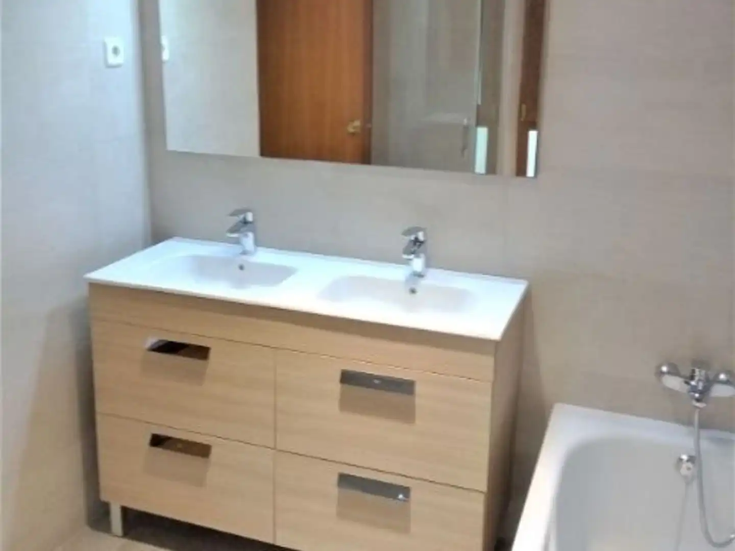 Baño de Casa o chalet en venta en Madrid con Jardín privado, Terraza y Trastero