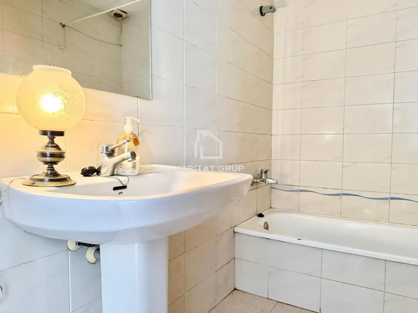 Baño de Casa adosada en venta en Girona con Calefacción, Jardín privado y Terraza