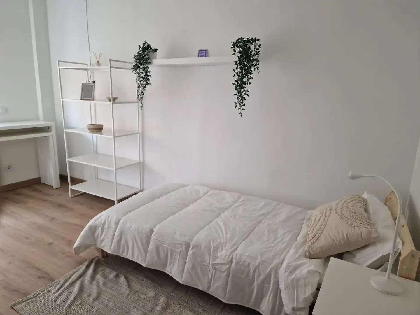 Bedroom of Flat for share in Centro
