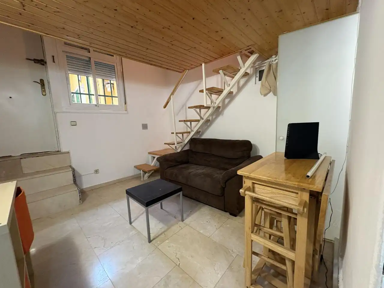 Duplexes for rent in Madrid  with Air Conditioner and Furnished