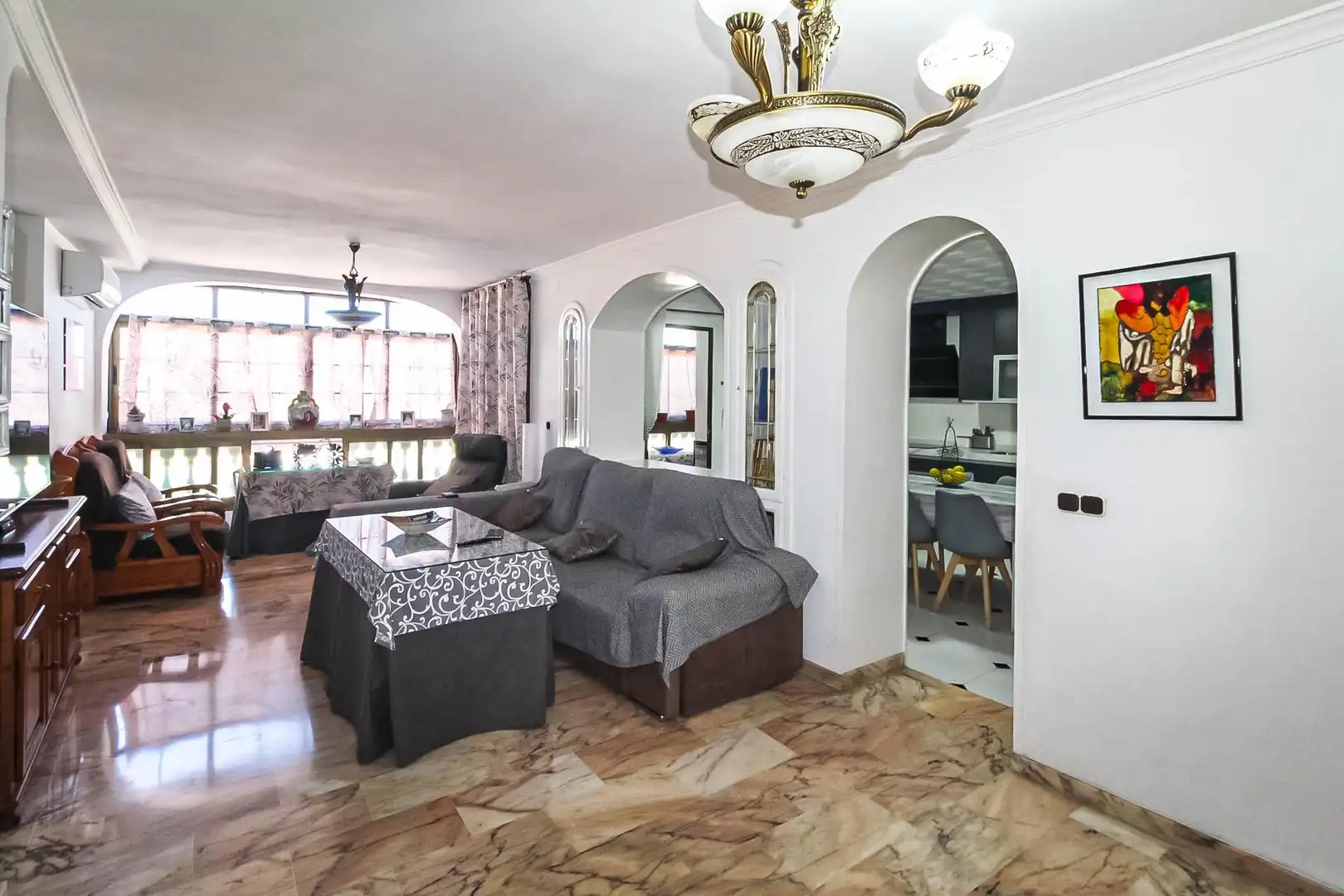 Sala d'estar de Casa o xalet en venda en Motril amb Piscina