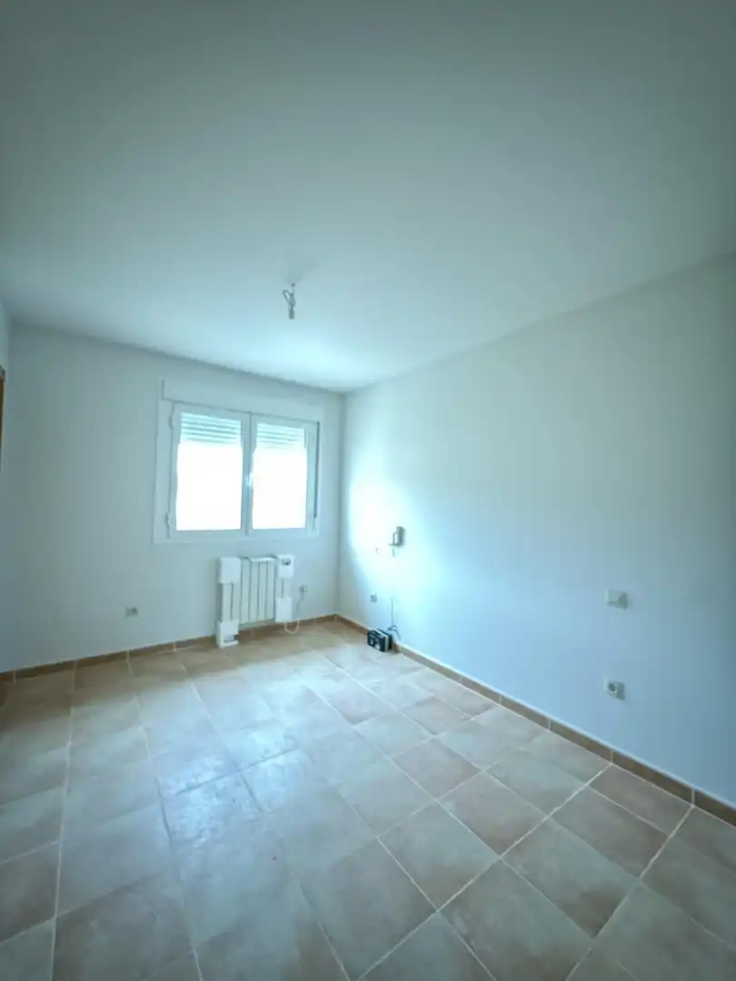 Dormitori de Casa adosada en venda en Albalate de Zorita amb Calefacció, Jardí privat i Internet
