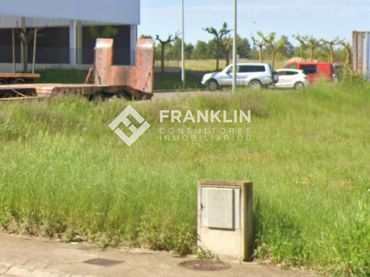 Terreno industriale in vendita a Carrer de la Ginesta