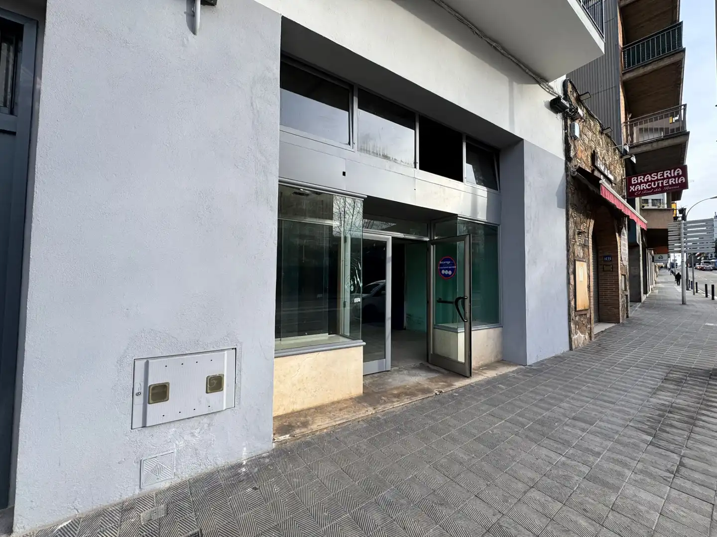 Exterior view of Commercial properties for rent in Figueres