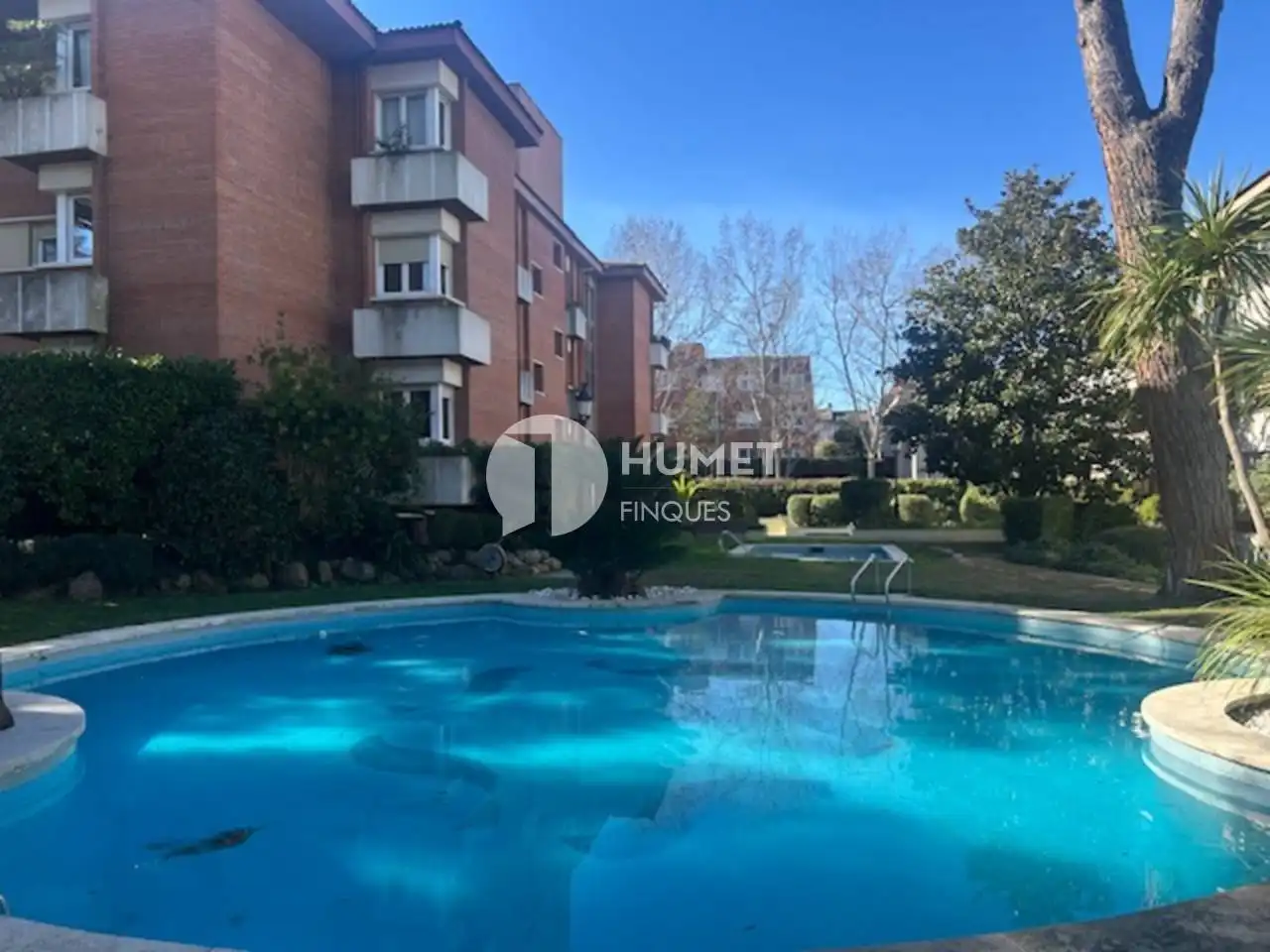 Exterior view of Flat for sale in Sant Cugat del Vallès  with Air Conditioner, Heating and Private garden