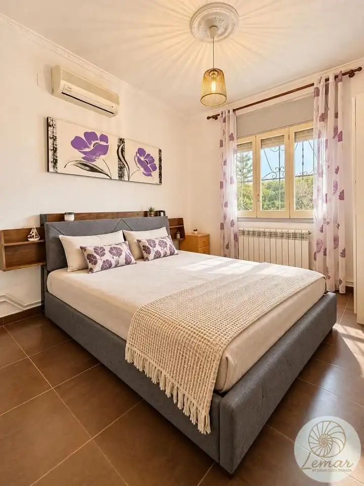 Dormitori de Casa o xalet en venda en L'Ametlla de Mar  amb Aire condicionat, Jardí privat i Terrassa