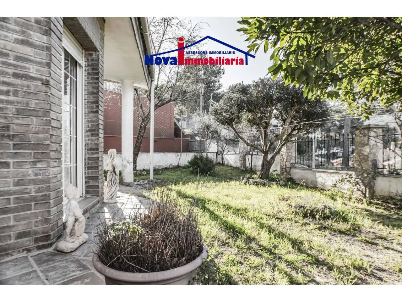 House with garden for sale in Calle Vallirana, imagen 2