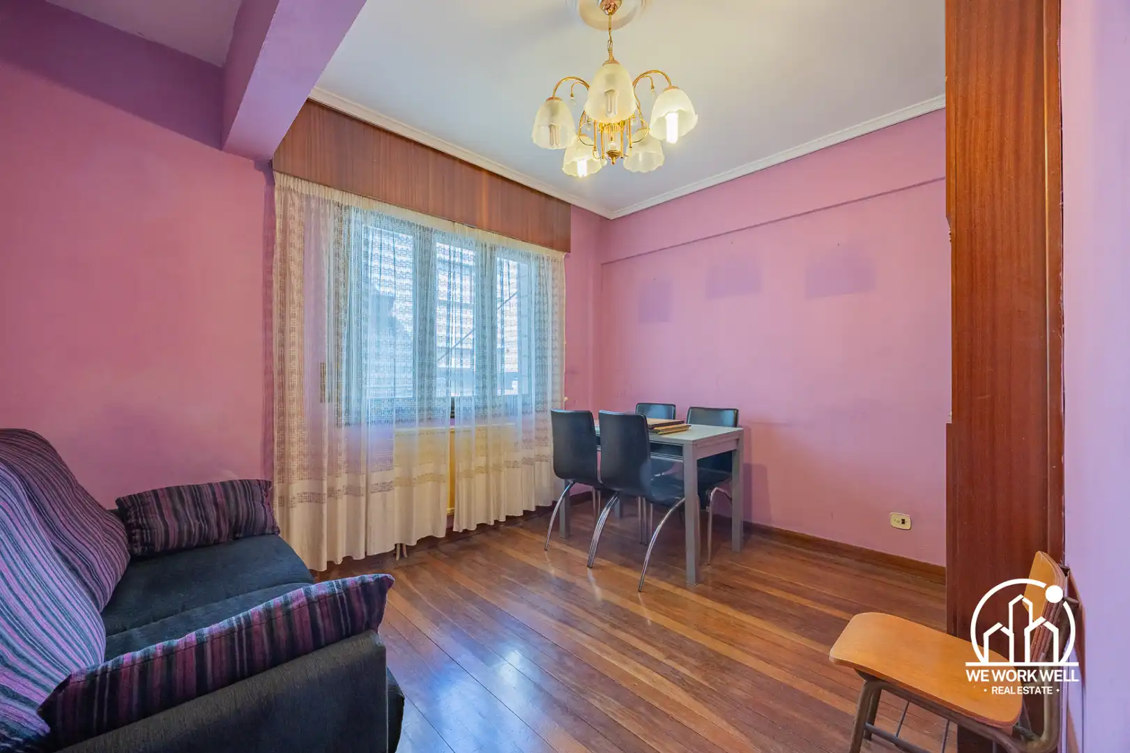 Comedor de Piso en venta en Bilbao  con Calefacción, Amueblado y Horno