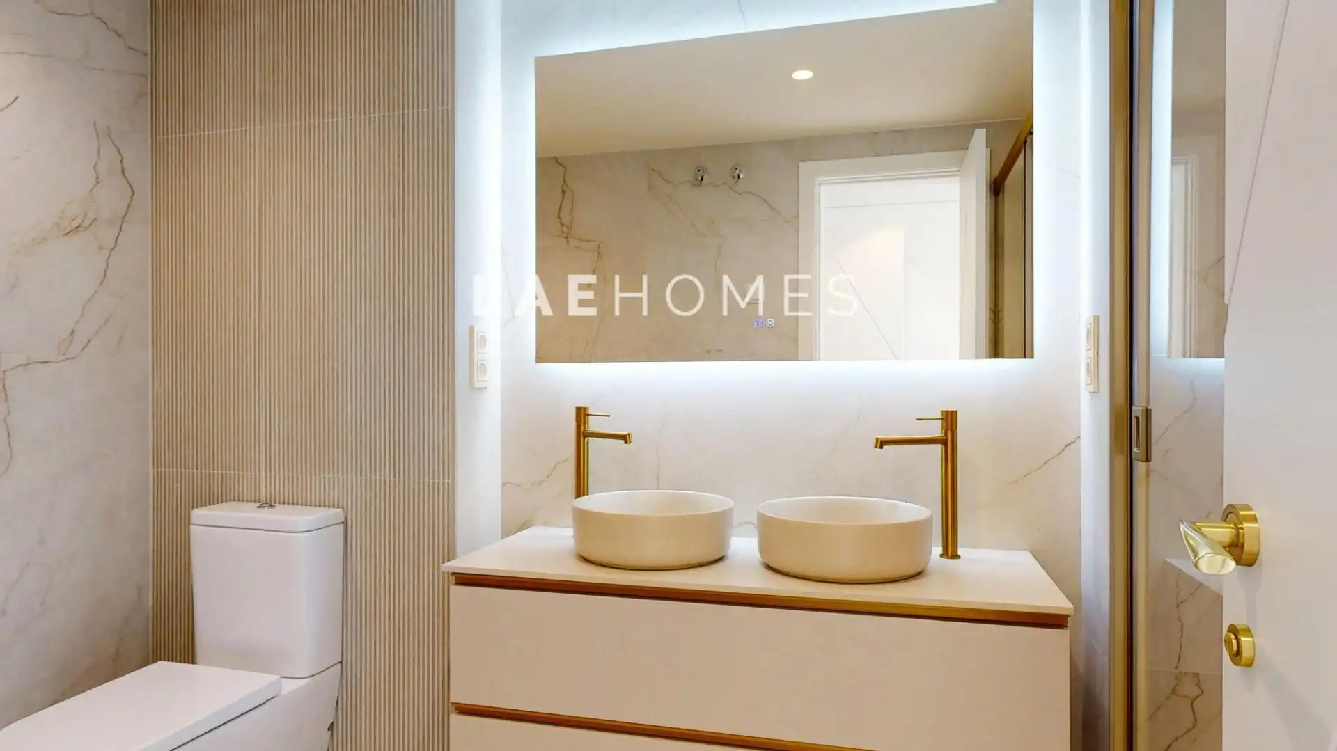 Bathroom of Apartments for sale in Marbella  with Heating, Terrace and Storage room