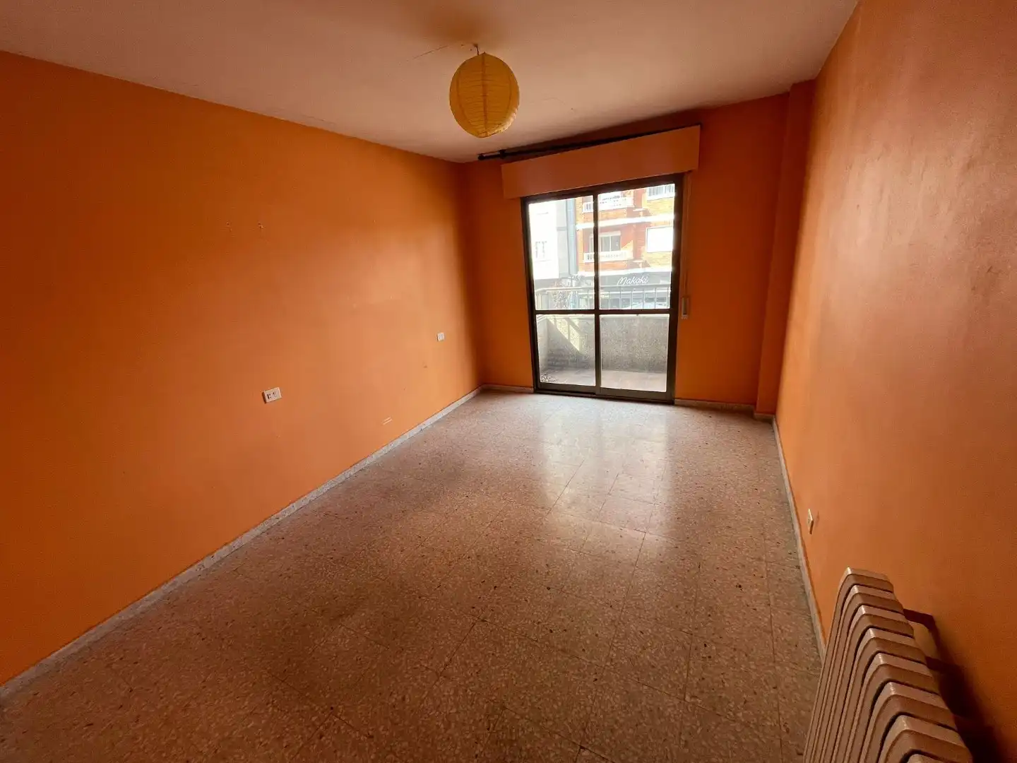 Habitación de Piso en venta en O Barco de Valdeorras   con Terraza, Trastero y Balcón