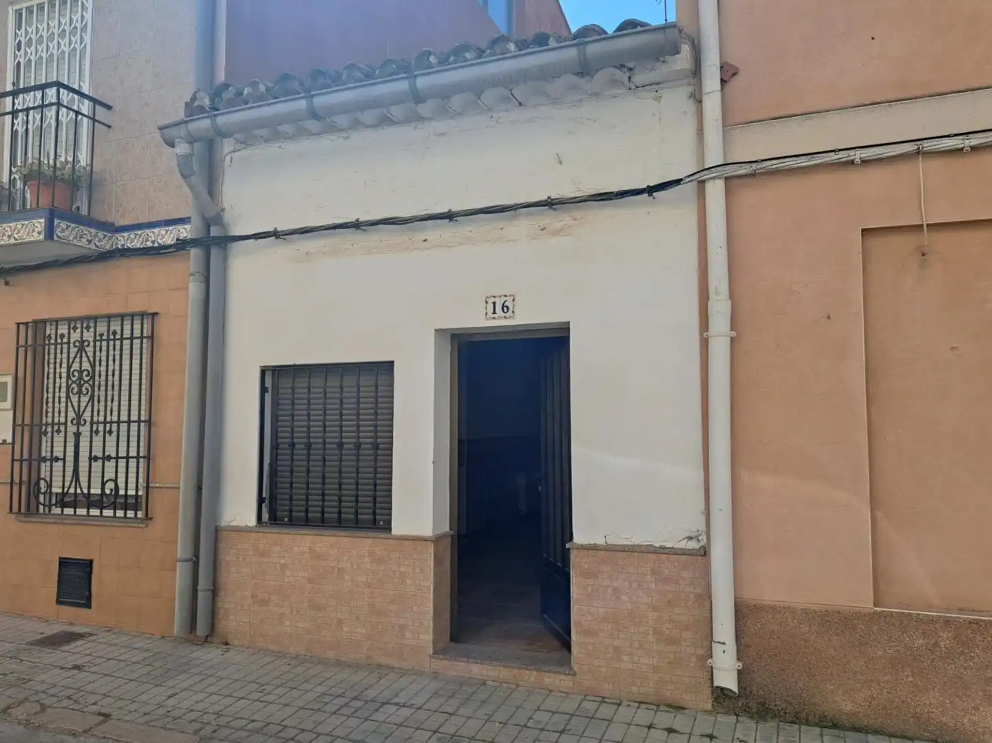 Exterior view of Houses for sale in Requena  with Heating and Terrace