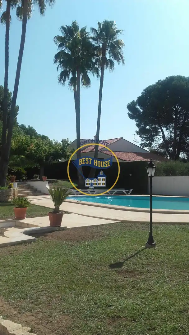 Vista exterior de Casa o chalet en venta en Ontinyent con Aire acondicionado, Calefacción y Jardín privado