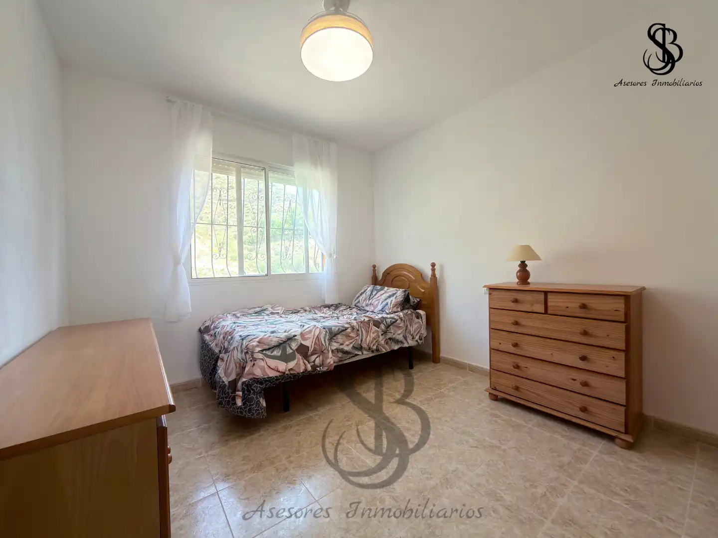 Habitación de Casa adosada en venta en Busot con Aire acondicionado, Calefacción y Jardín privado