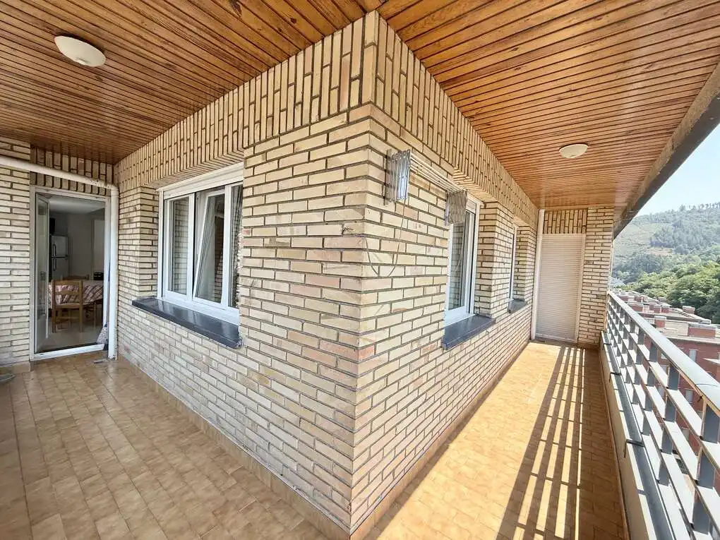 Vista exterior de Piso en venta en Elgoibar con Calefacción, Terraza y Amueblado