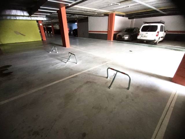 Garaje en Venta en Oro en Polígono San Cristóbal